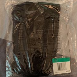 Nike Knee Pad Brand New still in the plastic . Color- Black, Size- X-Large