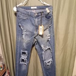 Distressed Vintage Tint Mom Jeans 