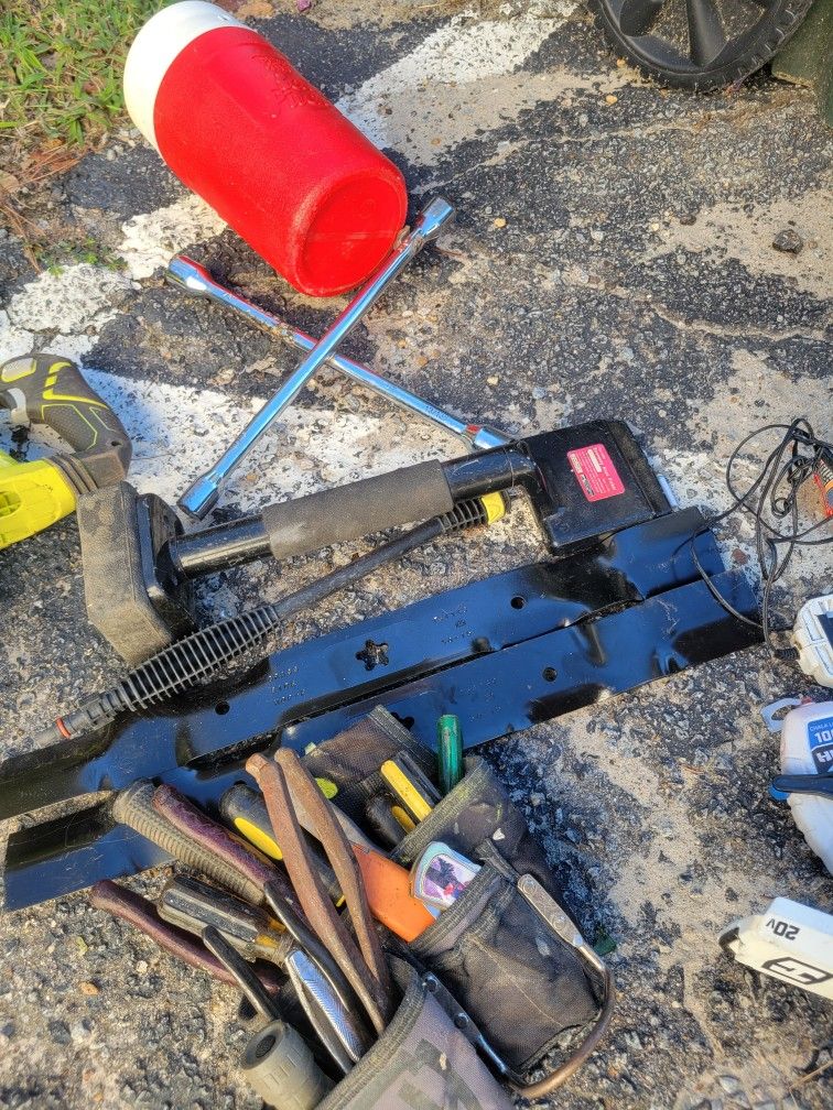 $50 Random Tools Etc 20 PC