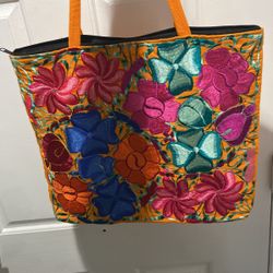 Handcrafted Valenzuela tote bag
