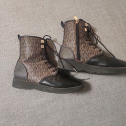 Michael Kors Little Girls Haskell Lace-Up Combat Bootie