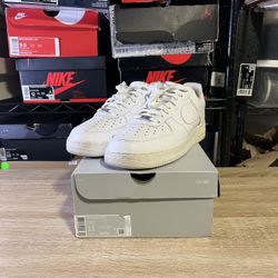 MENS NIKE AIR FORCE 1 SIZE 11 • LIKE NEW