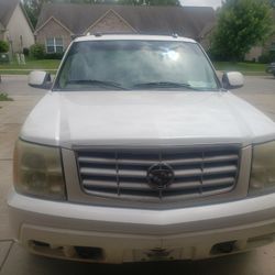 2004 Cadillac Escalade