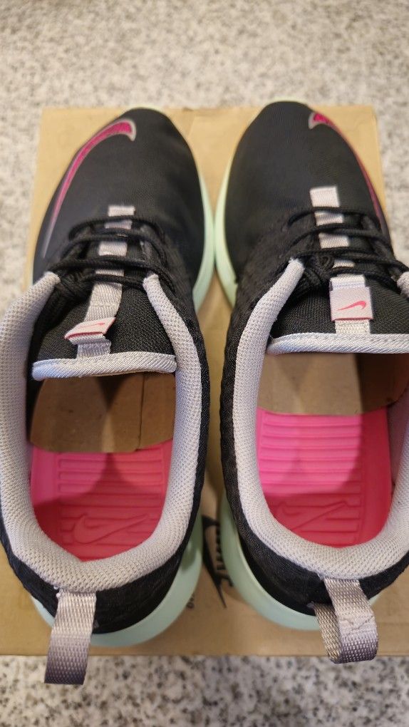 Nike Roshe Run FB Yeezy 🏃🏻💨