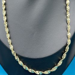 New 24KT Gold Bonded Twist Chain Unique 18” Long Weighs 15.78 Grams Unisex Necklace 