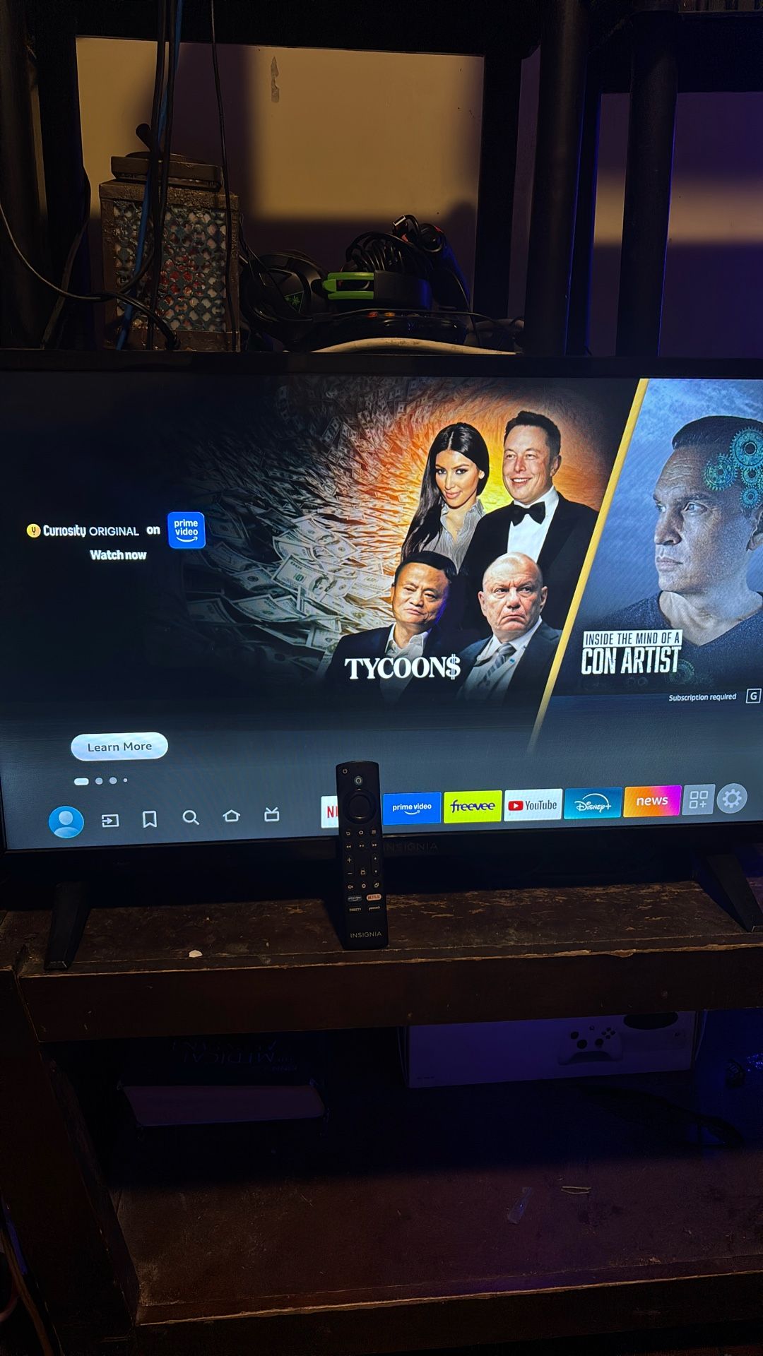 Insigniaâ„¢ - 32"" Class F20 Series LED HD Smart Fire TV