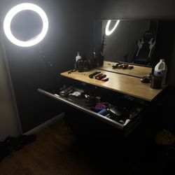 Yukon Tool Box With Ring Light And Mirror 