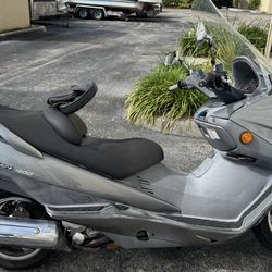 Suzuki Burgman 400