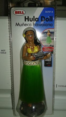 New in package Hawaiian Hula Doll auto