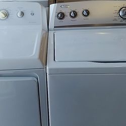  WASHER AND DRYER SET 