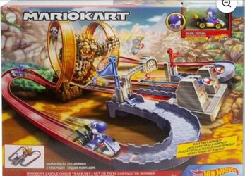 Hot Wheels Mario Kart Bowser’s Castle Chaos Track Set