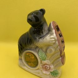 “Vintage Bear Figurine Souvenir Toothbrush Holder Displaying  Tennessee  State , State Bird  and  State Capital “