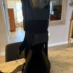 Walking Boot