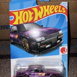 Nissan Skyline RS (KDR30) Hotwheel