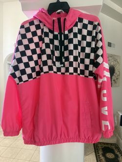 Nice Windbreaker Size 1X. They Also Can Fit Extra Large. Only $10.