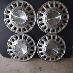 1960's Ford Mustang Fastback Hubcaps