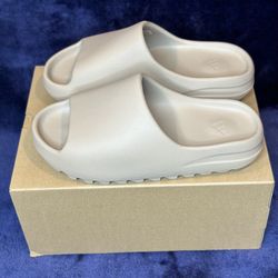 Yeezy Slides 