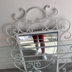 Entrance table and mirror