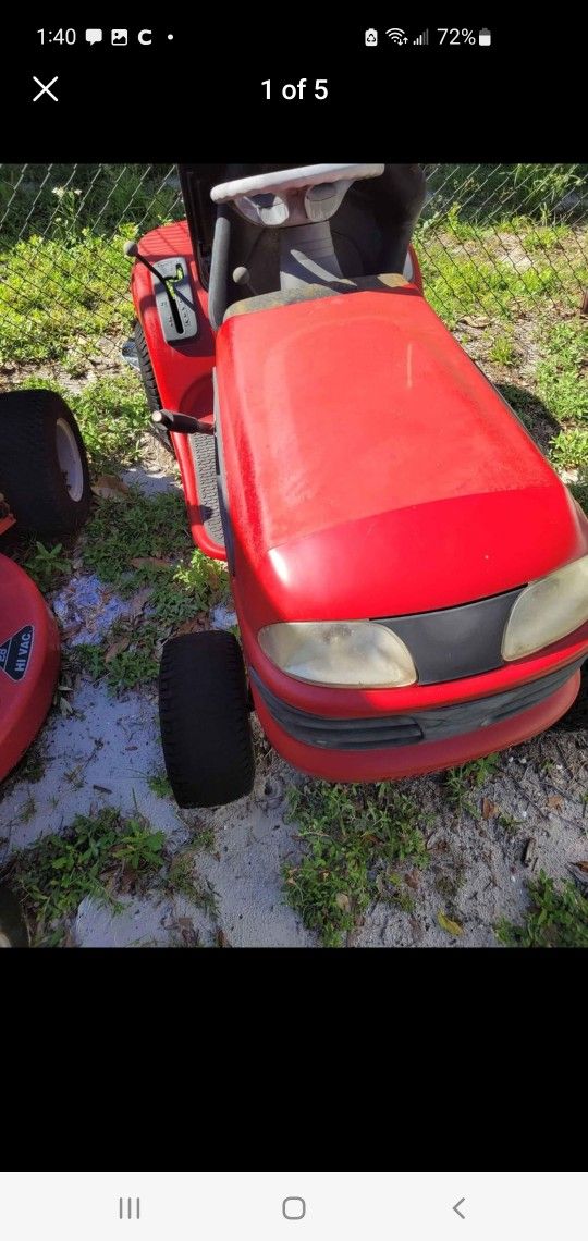 Lawn Moed SELF PROPELLED Runs Great SAME DAY FREE LOCAL DELIVERY !
