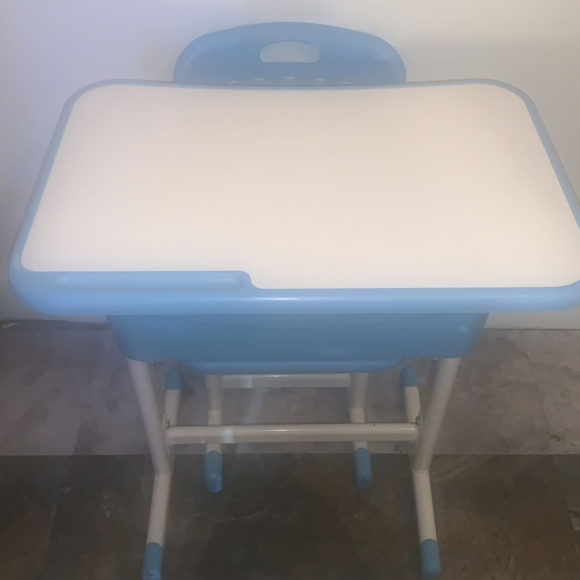 Kid’s Desk- $20