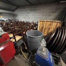 32 Chairs And 15 Tables