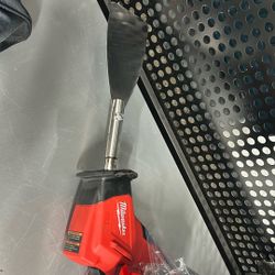 Milwaukee Glass Cut Out Tool