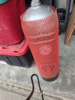 Scuba tank