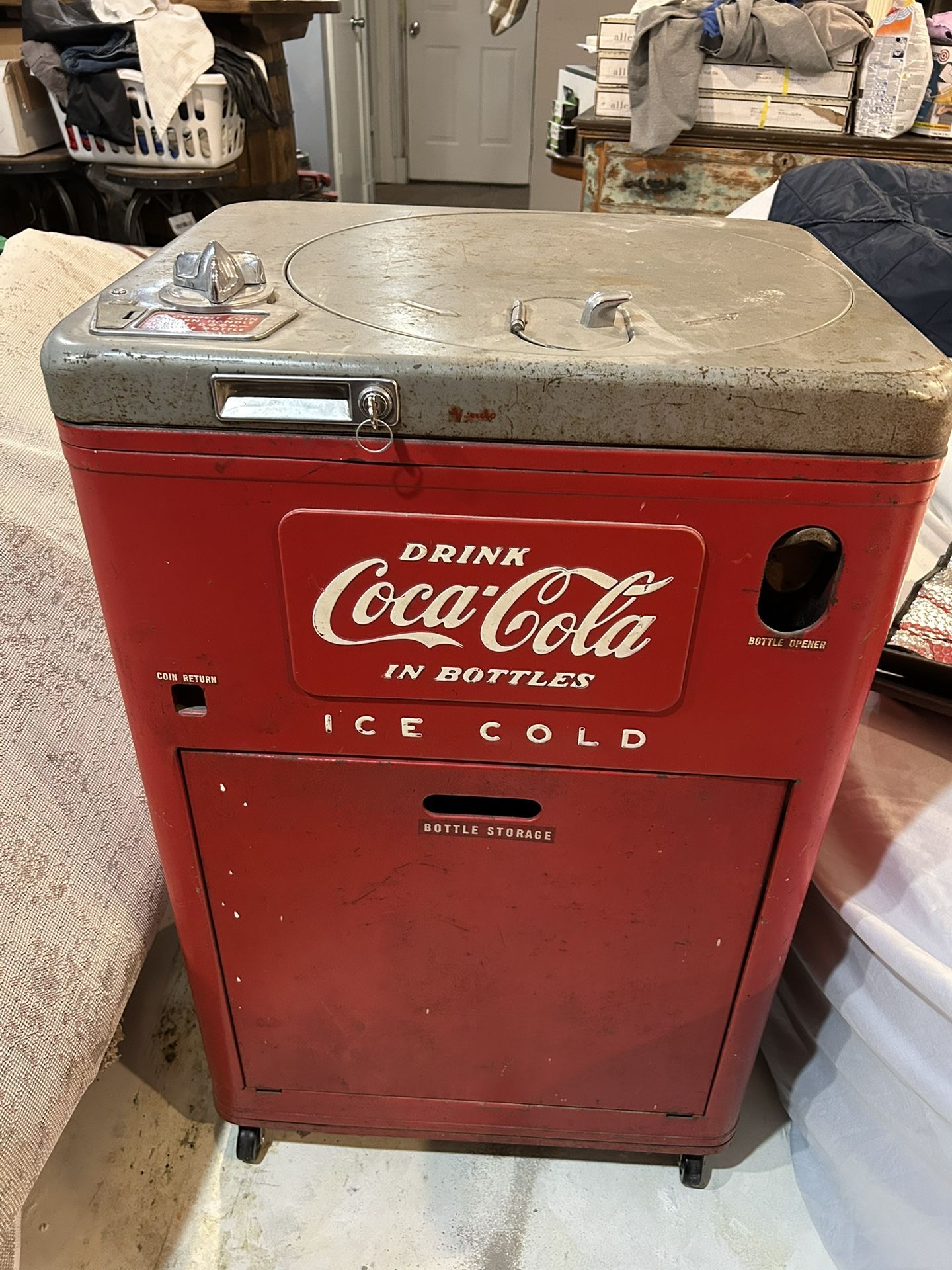 Vintage Working Coke machine