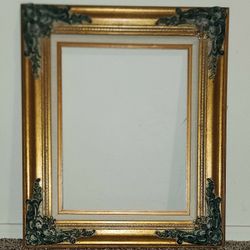 VINTAGE ORNATE 20" GOLD BLACK VICTORIAN MID CENTURY HOLLYWOOD REGENCY WOODEN PICTURE PAINTING FRAME DECOR