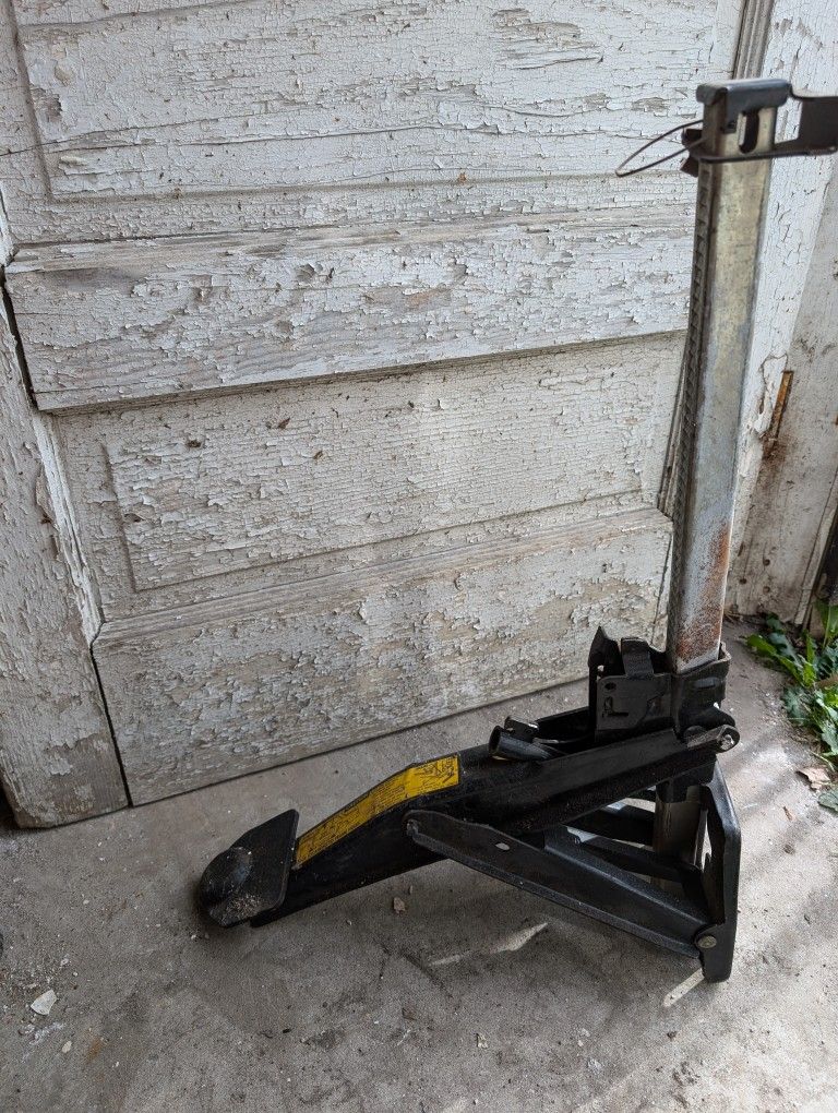 GM Car Jack Lift 1(contact info removed) Buick, Cadillac, Chevy, Oldsmobile. Discontinued