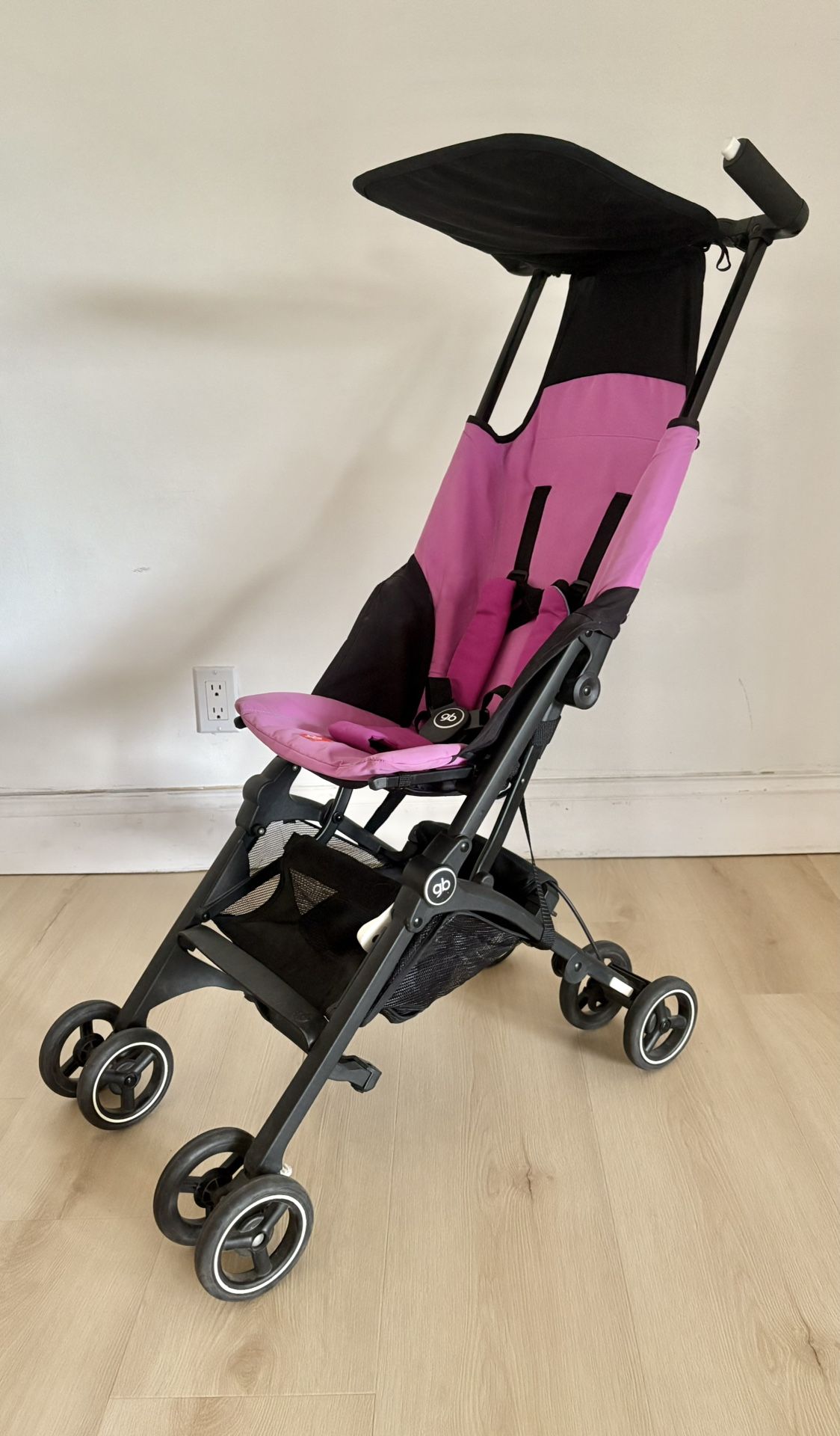 GB Pockit Stroller With Carrying Bag