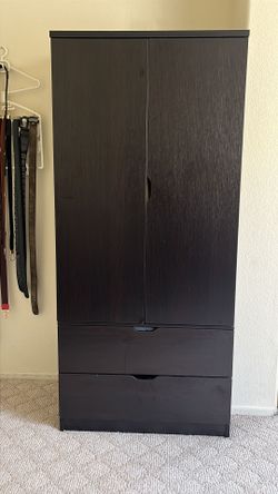 Wardrobe Closet