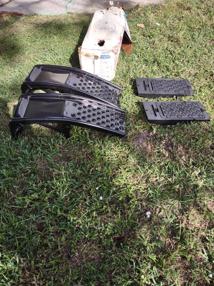 CAR & AUTO RAMPS Made In USA Opened Box Old Stocks 40 Firm for Sale in Port St. Lucie, FL OfferUp