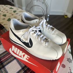 Nike Cortez