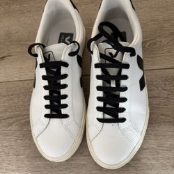  The VEJA™ Esplar Logo women Leathersneaker Size 8