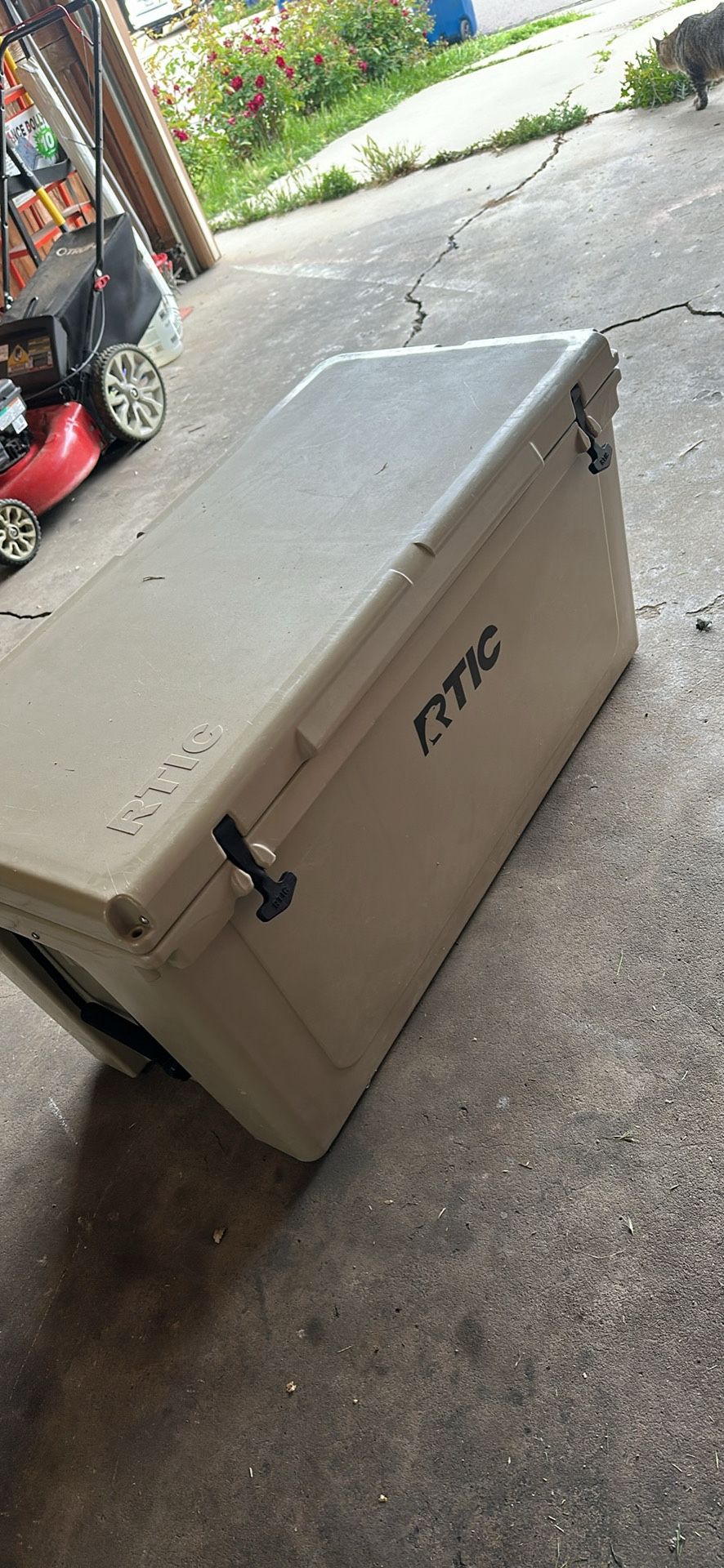 145qt RTIC Cooler