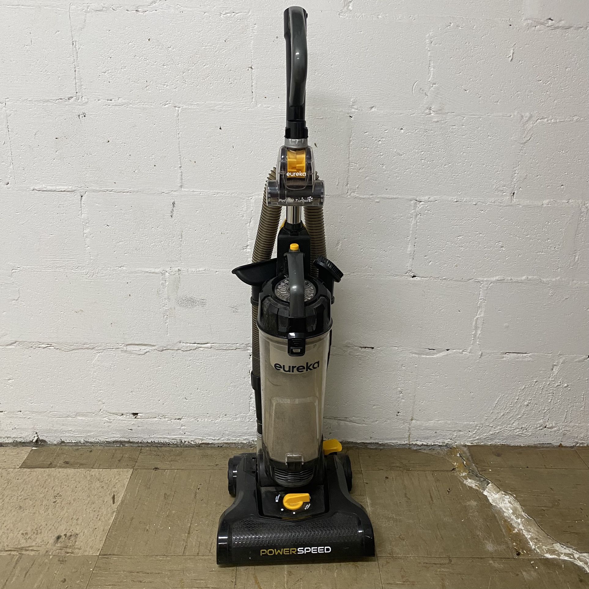 EUREKA PowerSpeed Upright Vacuum Cleaner for Carpet and Hard Floor, Pet Turbo, Black, Yellow Great pre-owned condition. Lightweight and Powerful. Pr