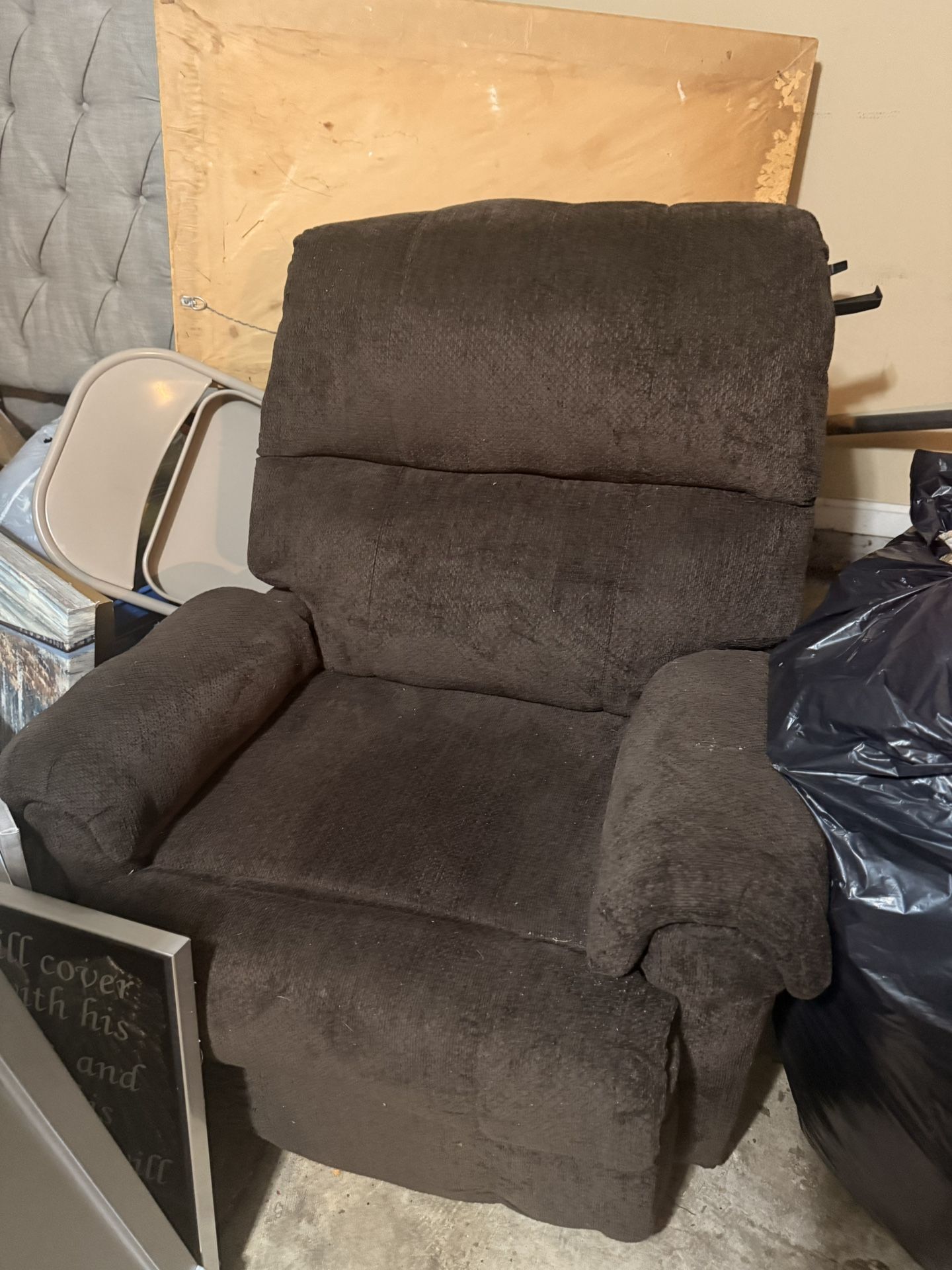 Comfortable, Practically New Recliner Chair