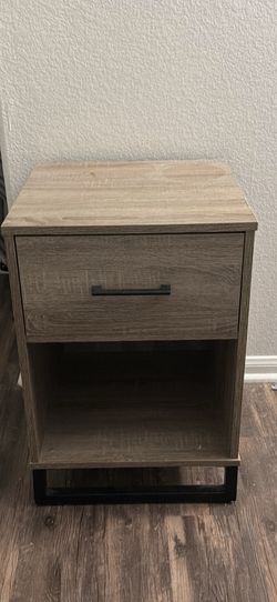 Brown night stand