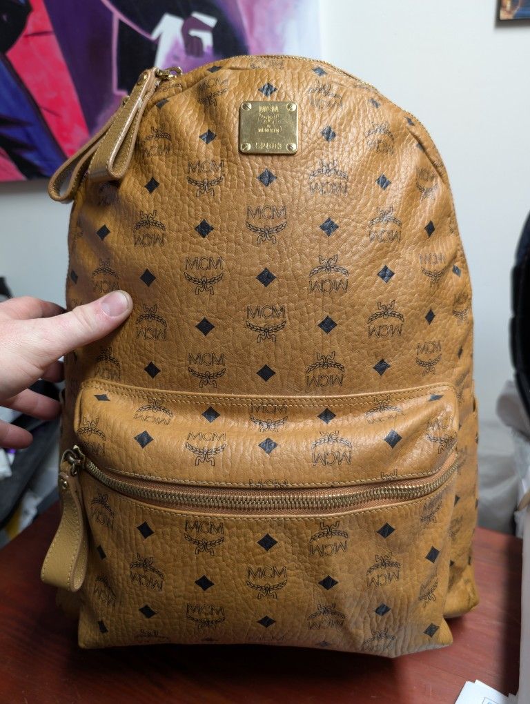 MCM Backpack No Studs!! Rare Original Design Large
