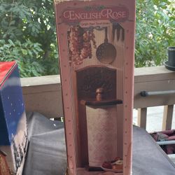 English Rose Vintage upright paper towel holder