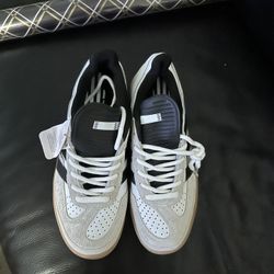 Adidas Benito Size 8 Shoes SE