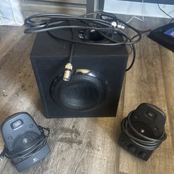 Logitech Z-2300 THX 2.1 Speaker System – Subwoofer + Satellites – Classic Sound