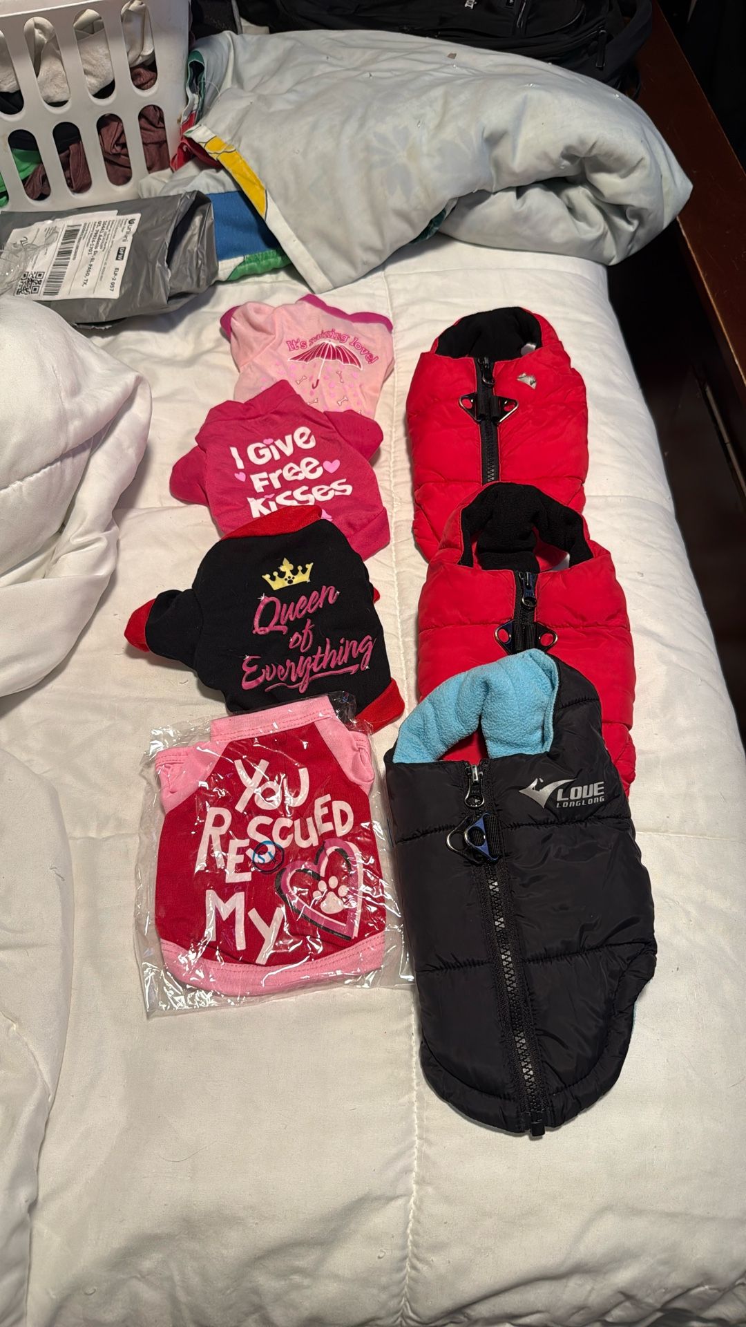 T-shirts size extra small for a girl Dog/ Jackets