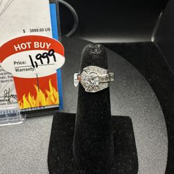 14K white gold diamond ring 