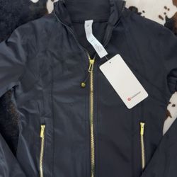 Lululemon Define Cropped Jacket