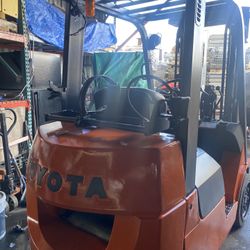 Toyota Forklift 5000 Lbs Capacity