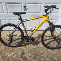 Trek 4300 Mt. Bike 24 Speed 20" Frame 26" Wheels  Really nice