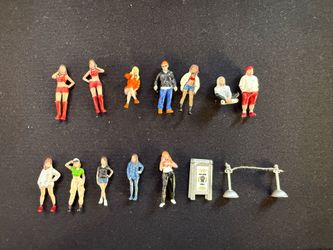 1:64 Scale Miniature Figures Hot Wheels Scale Diorama Figures