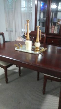 Dinner set 4. Chair Has Extension For 6 Chair